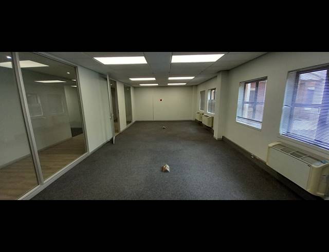 843M² OFFICE TO LET IN WOODMEAD
